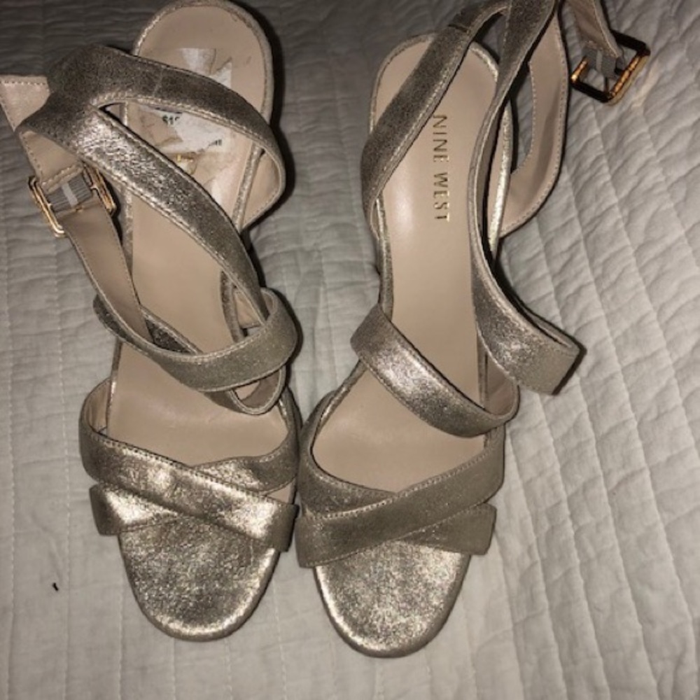 Nine West platform gold heels